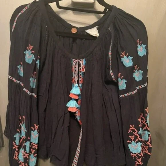 Free People Marishka Peasant Blouse in black - Picture 4 of 16